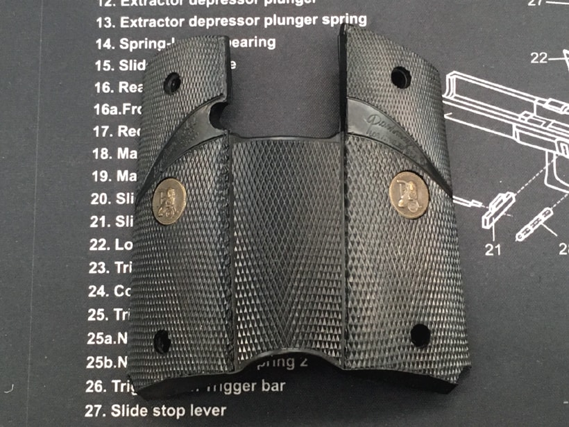 Pachmayr/パックマイヤー] コルト オフィサーズ用 CO-45 実銃用ラバー