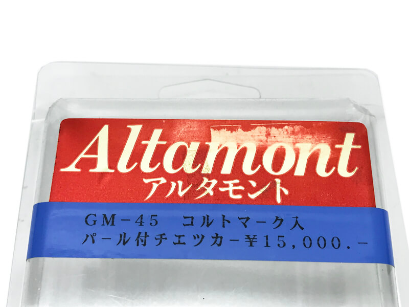 アルタモント製 実物コルトパールインレイロゴ入りチェッカー木製グリップ　新品