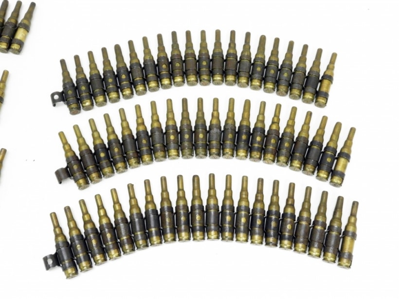 実物] 空薬莢 7.62mm 空砲 ベルトリンク付 100発セット (中古)｜エアガン.jp