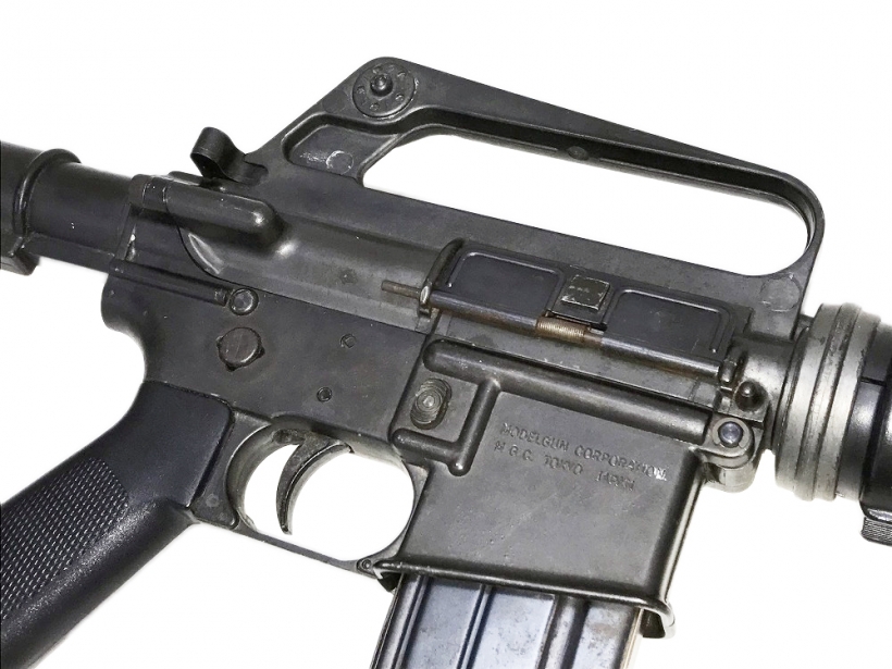 安い質屋モデルガン トイガン SMG刻印 COLT AR-15 M16A1 5.56MM ASGK M16自動小銃 アサルトライフル AR サバゲー 実物大 初期型 真鍮 金属製 モデルガン
