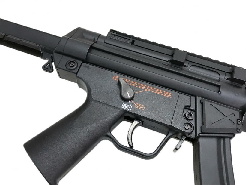 マルイ MP5A5マシンピストル 新品サイレンサー 新品スコープ 真鍮製